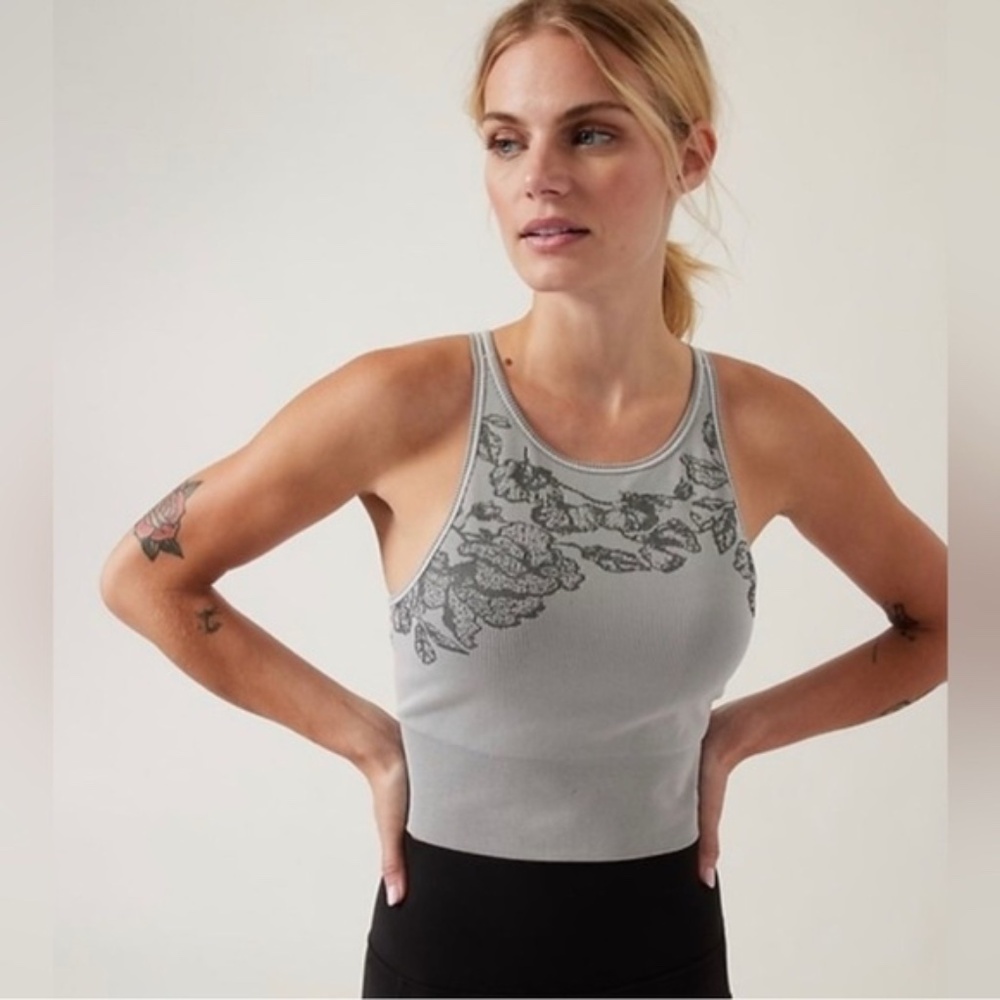 Athleta Aurora Grey Seamless Sports Top